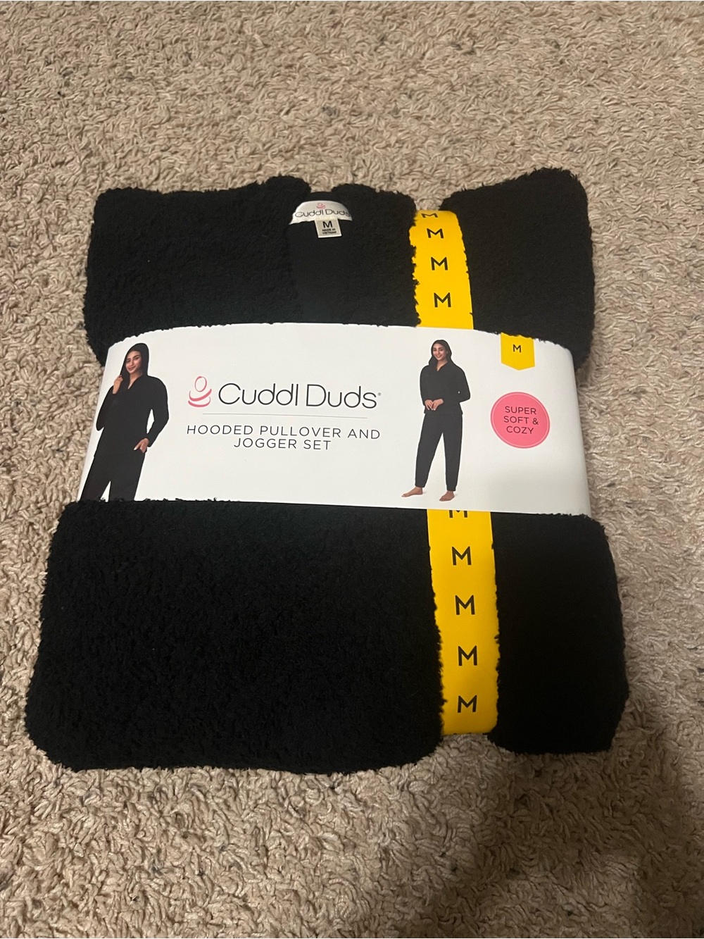 NWT Cuddl Duds Black Plush Hooded Pullover & Jogger Lounge Set